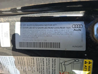 2010 Audi TT Coupe 2.0T Premium Plus – miniatura 14