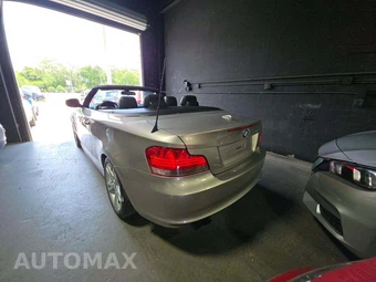 2010 BMW 1 Series Convertible 128i - miniatura 2