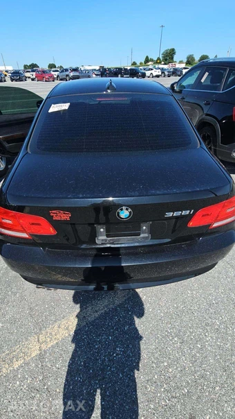 2010 BMW 3 Series Coupe 328i xDrive - miniatura 26