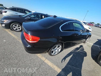 2010 BMW 3 Series Coupe 328i xDrive - miniatura 4