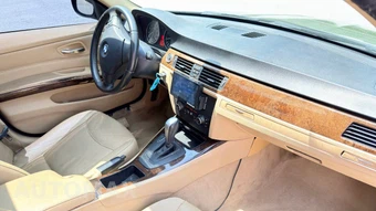 2010 BMW 3 Series Sedan 328i - miniatura 12