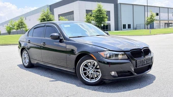 2010 BMW 3 Series Sedan 328i - miniatura 2