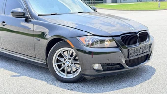 2010 BMW 3 Series Sedan 328i - miniatura 21