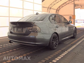 2010 BMW 3 Series Sedan 328i – miniatura 4