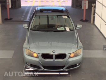 2010 BMW 3 Series Sedan 328i – miniatura 2