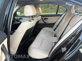 2010 BMW 3 Series Sedan 328i xDrive - miniatura 14