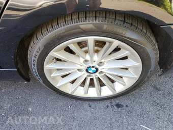 2010 BMW 3 Series Sedan 328i xDrive - miniatura 19