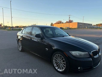 2010 BMW 3 Series Sedan 328i xDrive - miniatura 3