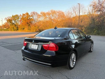 2010 BMW 3 Series Sedan 328i xDrive - miniatura 5