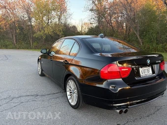 2010 BMW 3 Series Sedan 328i xDrive - miniatura 6
