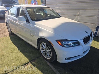 2010 BMW 3 Series Sedan 328i xDrive - miniatura 4