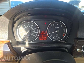 2010 BMW 3 Series Sedan 328i xDrive - miniatura 9
