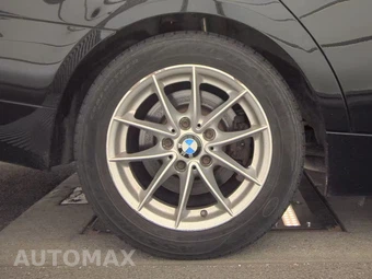 2010 BMW 3 Series Sedan 328i xDrive - miniatura 11
