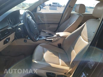 2010 BMW 3 Series Sedan 328i xDrive - miniatura 13
