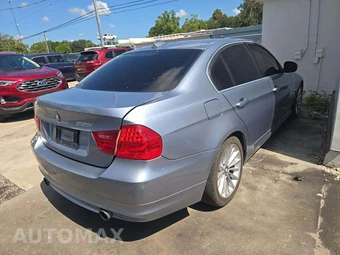 2010 BMW 3 Series Sedan 335i - miniatura 3