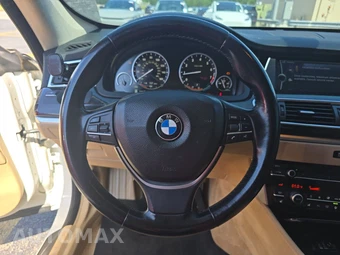 2010 BMW 5 Series Gran Turismo 550i Hatchback - miniatura 10