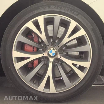 2010 BMW 5 Series Gran Turismo 550i Hatchback - miniatura 19