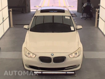 2010 BMW 5 Series Gran Turismo 550i Hatchback - miniatura 2