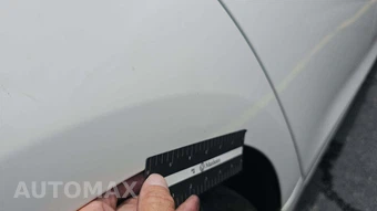 2010 BMW 5 Series Gran Turismo 550i Hatchback - miniatura 35