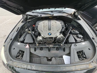 2010 BMW 5 Series Gran Turismo 550i xDrive Hatchback - miniatura 15