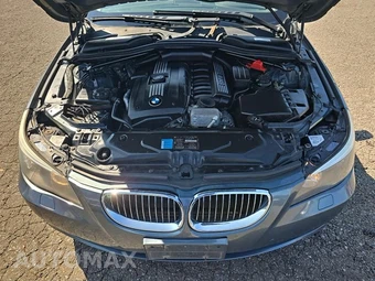 2010 BMW 5 Series Sedan 528i xDrive - miniatura 18