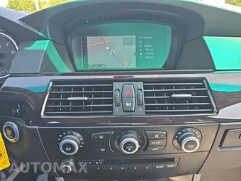 2010 BMW 5 Series Sedan 528i xDrive - miniatura 22