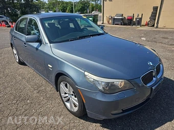 2010 BMW 5 Series Sedan 528i xDrive - miniatura 3