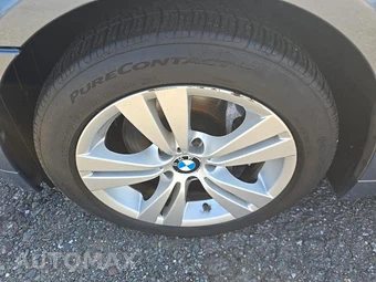 2010 BMW 5 Series Sedan 528i xDrive - miniatura 8