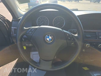 2010 BMW 5 Series Sedan 528i xDrive – miniatura 10