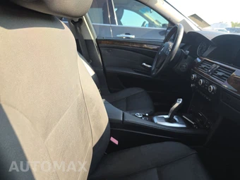 2010 BMW 5 Series Sedan 528i xDrive – miniatura 8