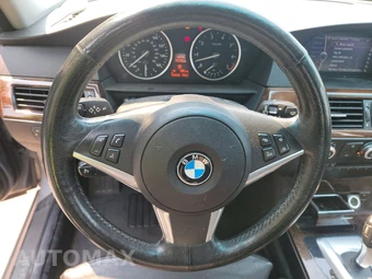 2010 BMW 5 Series Sedan 535i xDrive - miniatura 10