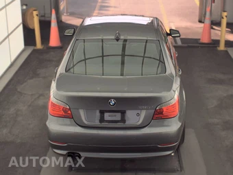 2010 BMW 5 Series Sedan 535i xDrive - miniatura 5