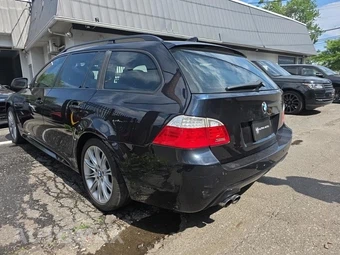 2010 BMW 5 Series Sports Wagon 535i xDrive - miniatura 28