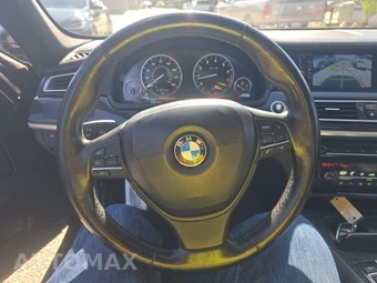 2010 BMW 7 Series Sedan 750Li – miniatura 10
