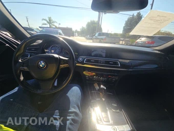 2010 BMW 7 Series Sedan 750Li – miniatura 11