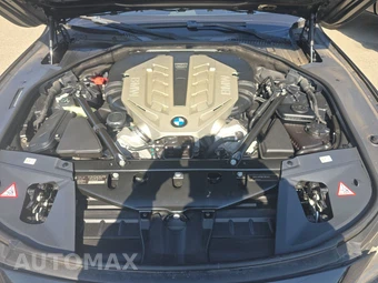 2010 BMW 7 Series Sedan 750Li – miniatura 15