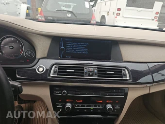 2010 BMW 7 Series Sedan 750Li – miniatura 11