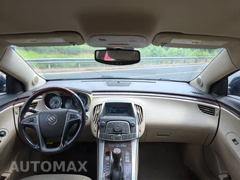 2010 Buick LaCrosse CXL – miniatura 11