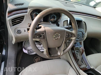 2010 Buick LaCrosse CXL – miniatura 10