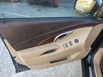 2010 Buick LaCrosse CXS – miniatura 9