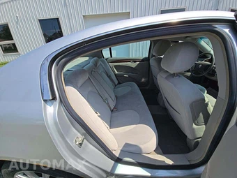2010 Buick Lucerne CX 1CX - miniatura 13
