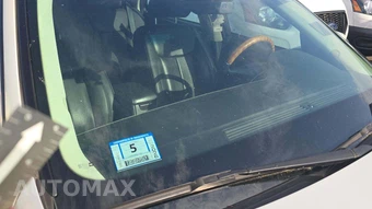 2010 Cadillac DTS 1SE – miniatura 27