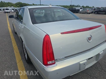 2010 Cadillac DTS 1SE – miniatura 6