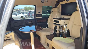 2010 Cadillac Escalade Premium 1SC - miniatura 4