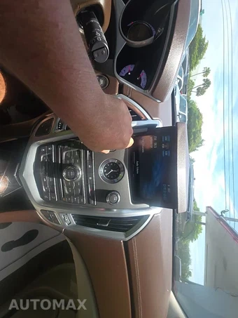 2010 Cadillac SRX Luxury Collection 1SB – miniatura 32