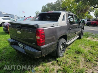 2010 Chevrolet Avalanche LT Crew Cab Short Bed 1LT – miniatura 3