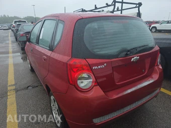 2010 Chevrolet Aveo5 LS Hatchback 1LS – miniatura 6