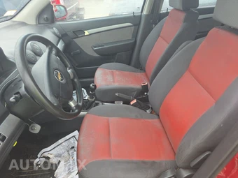 2010 Chevrolet Aveo5 LS Hatchback 1LS – miniatura 7