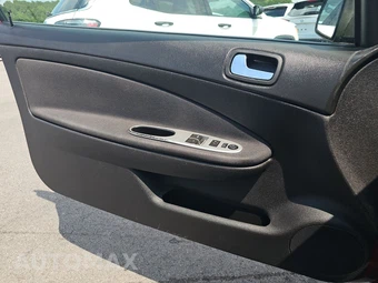 2010 Chevrolet Cobalt LT Coupe 1LT - miniatura 9