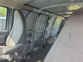 2010 Chevrolet Express 1500 Cargo Van 1WT 135.0" WB – miniatura 16